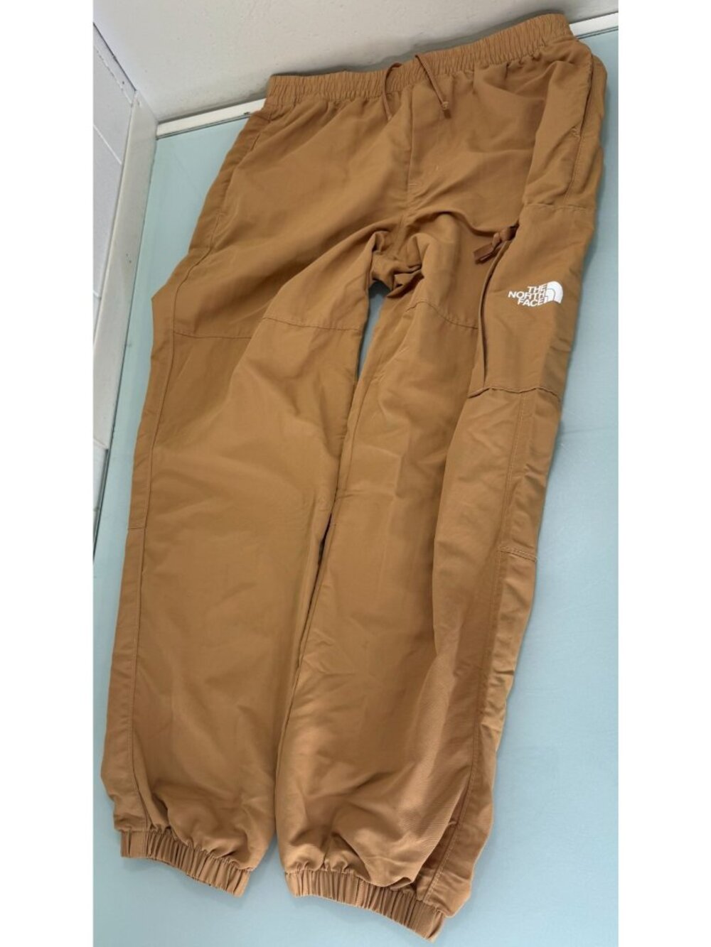 The North Face Jogger Hiking Pants Mens Small S 100% Nylon Utility Outdoor Tan
